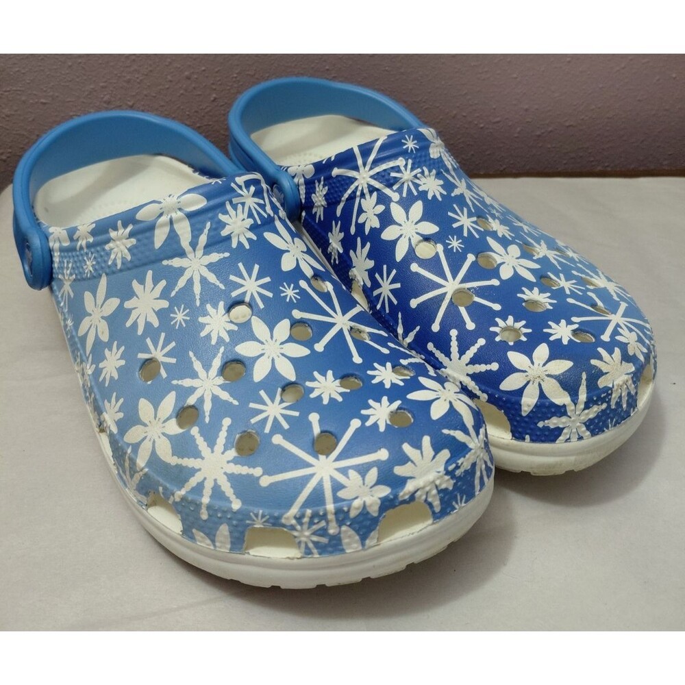 Crocs Holiday Winter Snowflake Classic Clogs Blue & White M9/W11